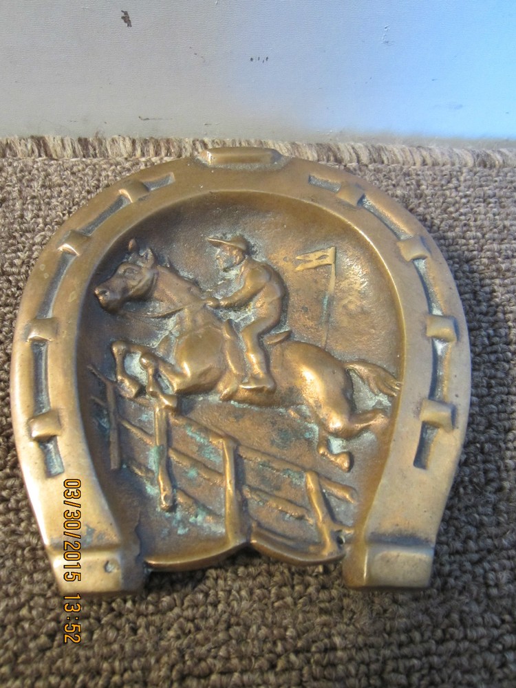EQUESTRIAN STEEPLECHASE JUMPER BRONZE ASHTRAY