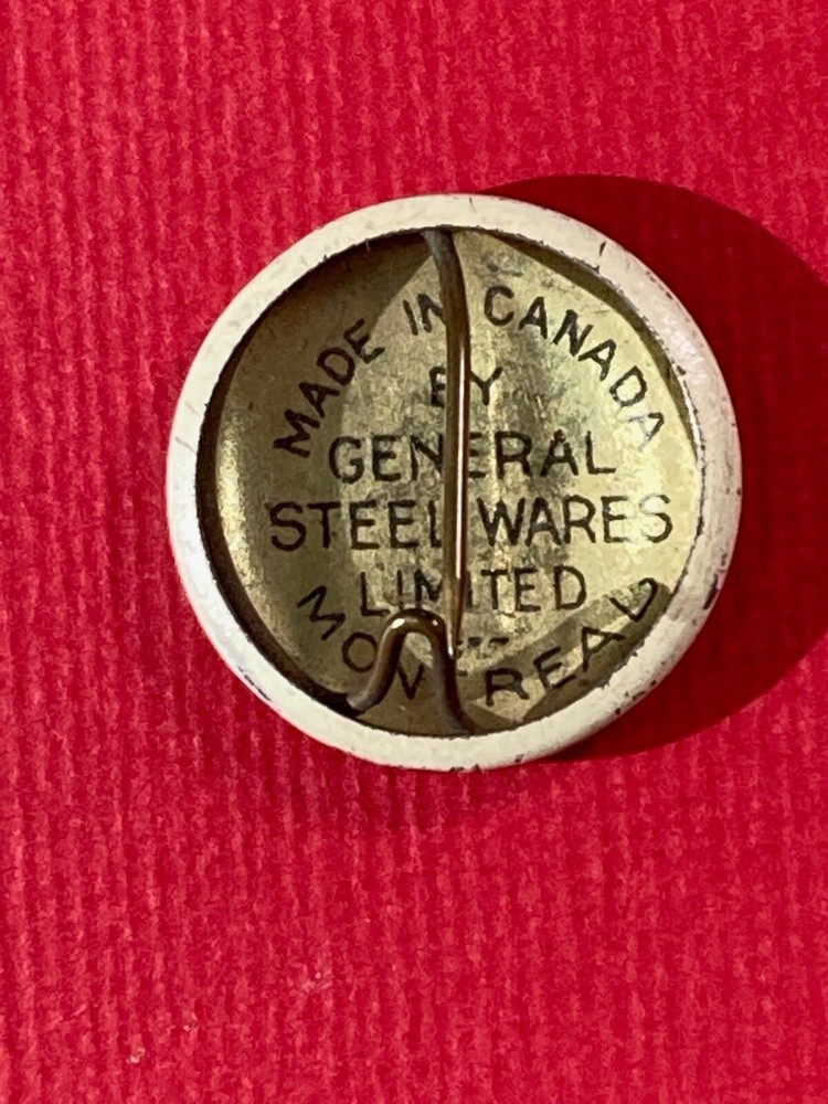 Vintage Red Cross Button / Pin