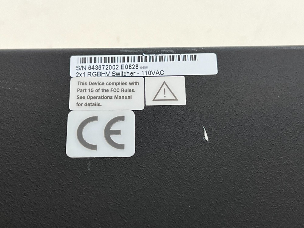 Shelf1: INLINE 3552R HIGH RESOLUTION RGBHV SWITCHER