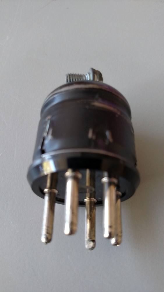 Hippotronics HH800472 Assembly Interlock Plug