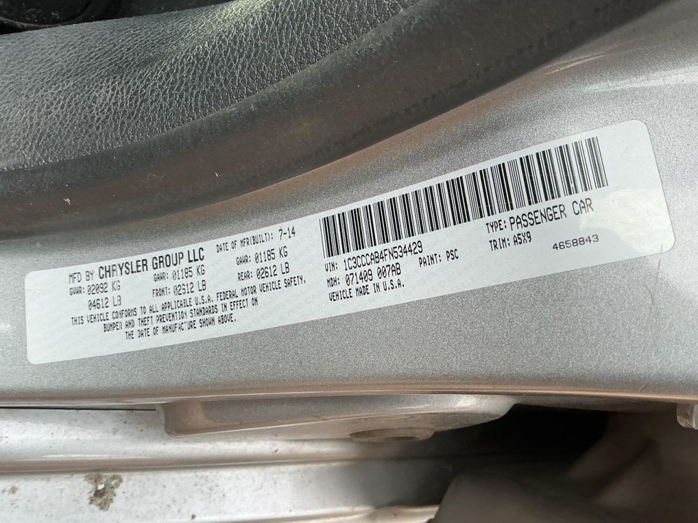 200 2015 Glove Box 4985095