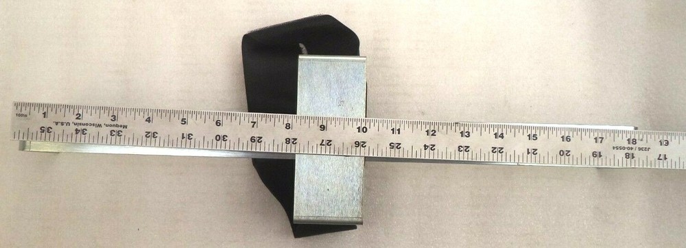 18-in Fire Extinguisher Storage Wall Mount w/Quick Release Strap FE-1