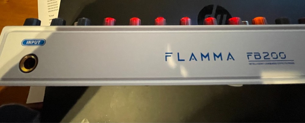 FLAMMA FB200 BASS MULTI-EFFECTS PEDAL