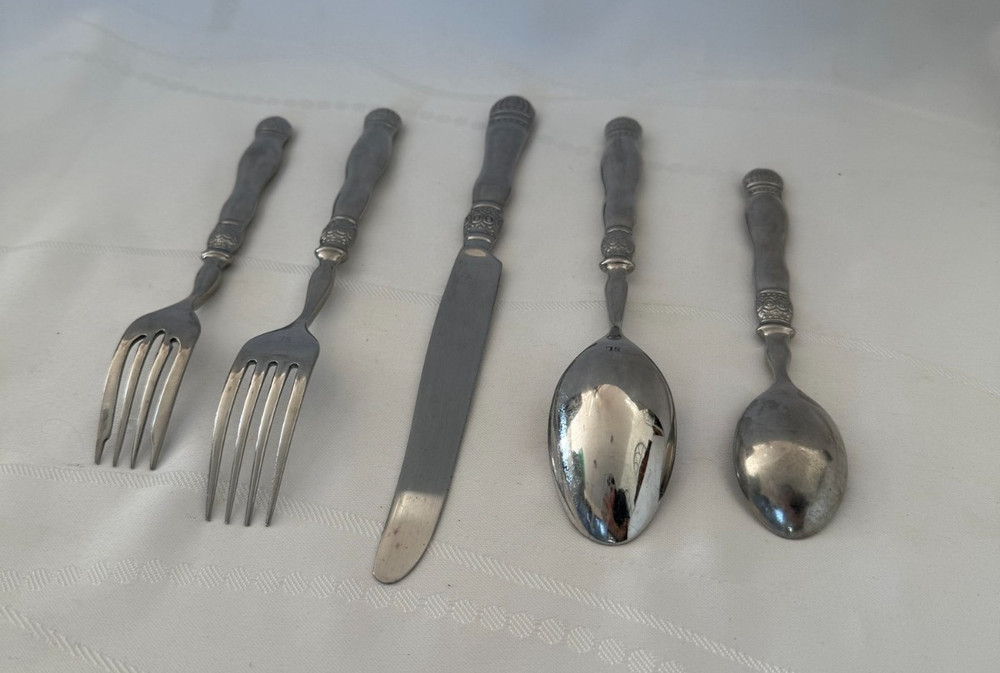 Southern Living GALLERY Stainless Flatware-5 Pc Place Setting-Multiple Sets