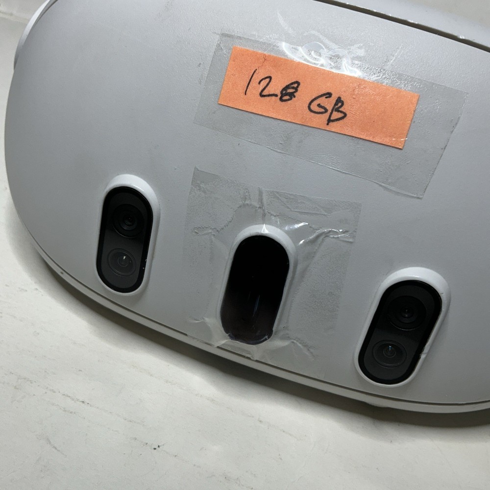 Meta Quest 3 128GB VR Headset Only (0014)- Working- Read description