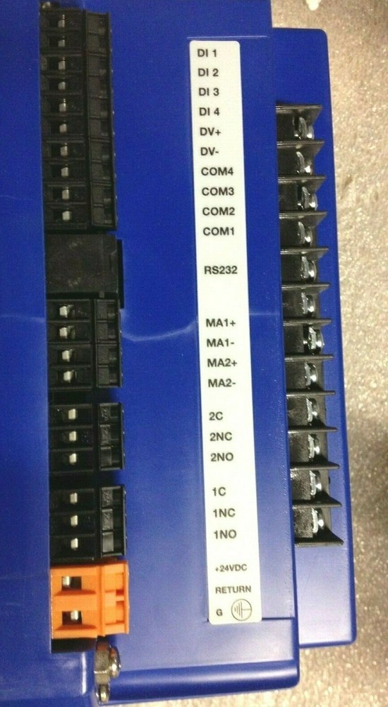 Foxboro 875PH-D1F-A Communicator Series pH/ORP 24 vdc Controller 0 - 14 PH