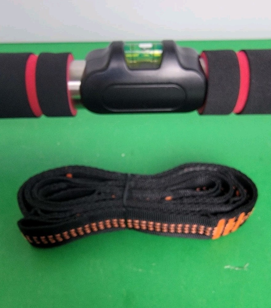 Doorway Pull up Bar, Adjustable Door Frame Pull up Bar & Level Meter, Locking