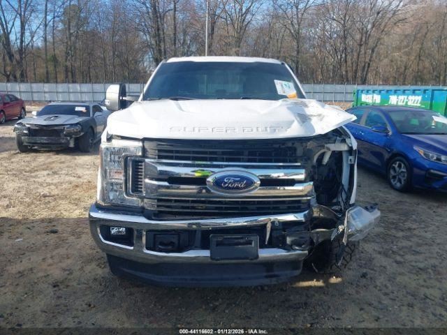 F250SD 2017 Glove Box 4999861