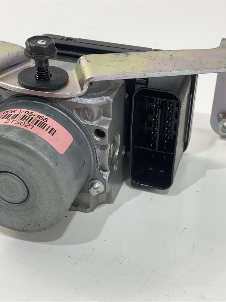 ♻️ Honda CBR 650F (RC 96) 2017 - 2018 ABS Pump Module with Mount ♻️