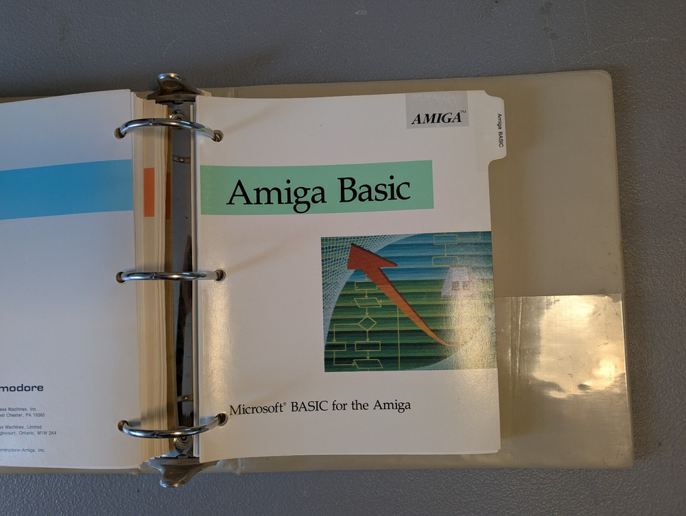 Amiga - Users Guides