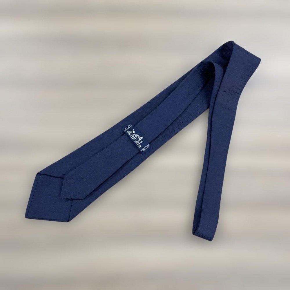 Hermes Navy Silk Tie Unisex Classic Solid Necktie Used