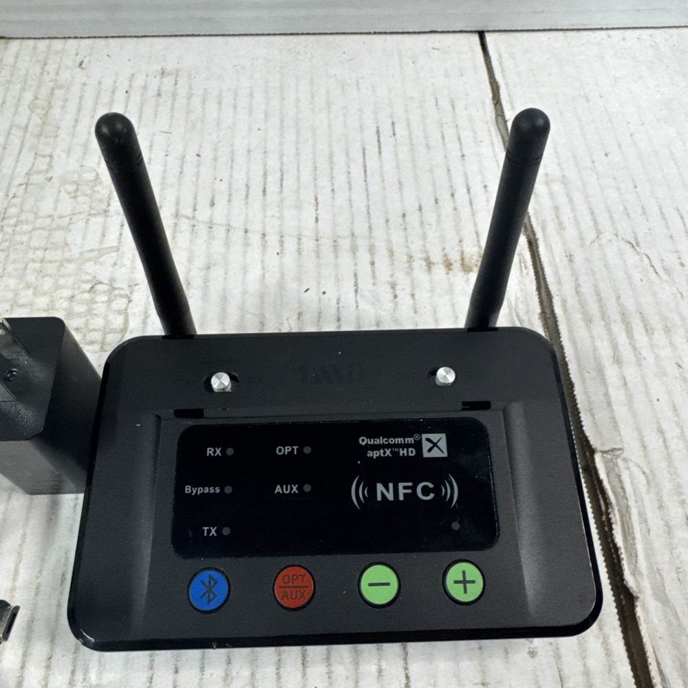 1Mii B03 Bluetooth Transmitter Receiver In Black For TV Home Stereo Headphone