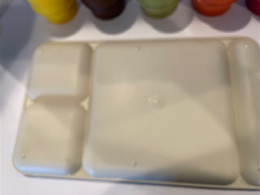 Vintage 2-Tupperware Divided Trays(#1535) & 5-Kids Stackable Cups(#1312)