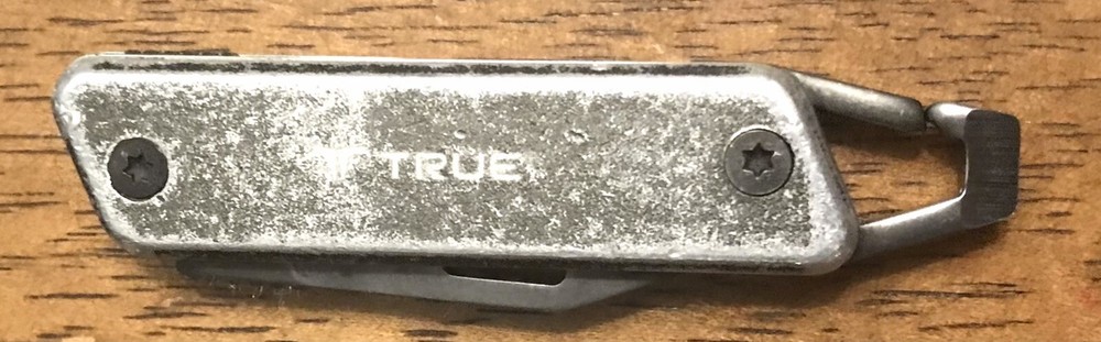 TRUE Utility TRU-KNF-0002 Keyring Knife Good Solid Condition 3”Closed