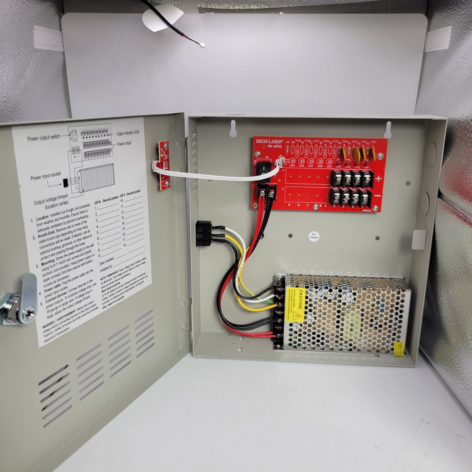 Seco-Larm Enforcer Switching CCTV Power Supply (PC-U0405-PULQ) No Keys