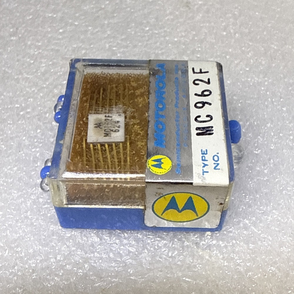 MC962F MOTOROLA NEW NIB