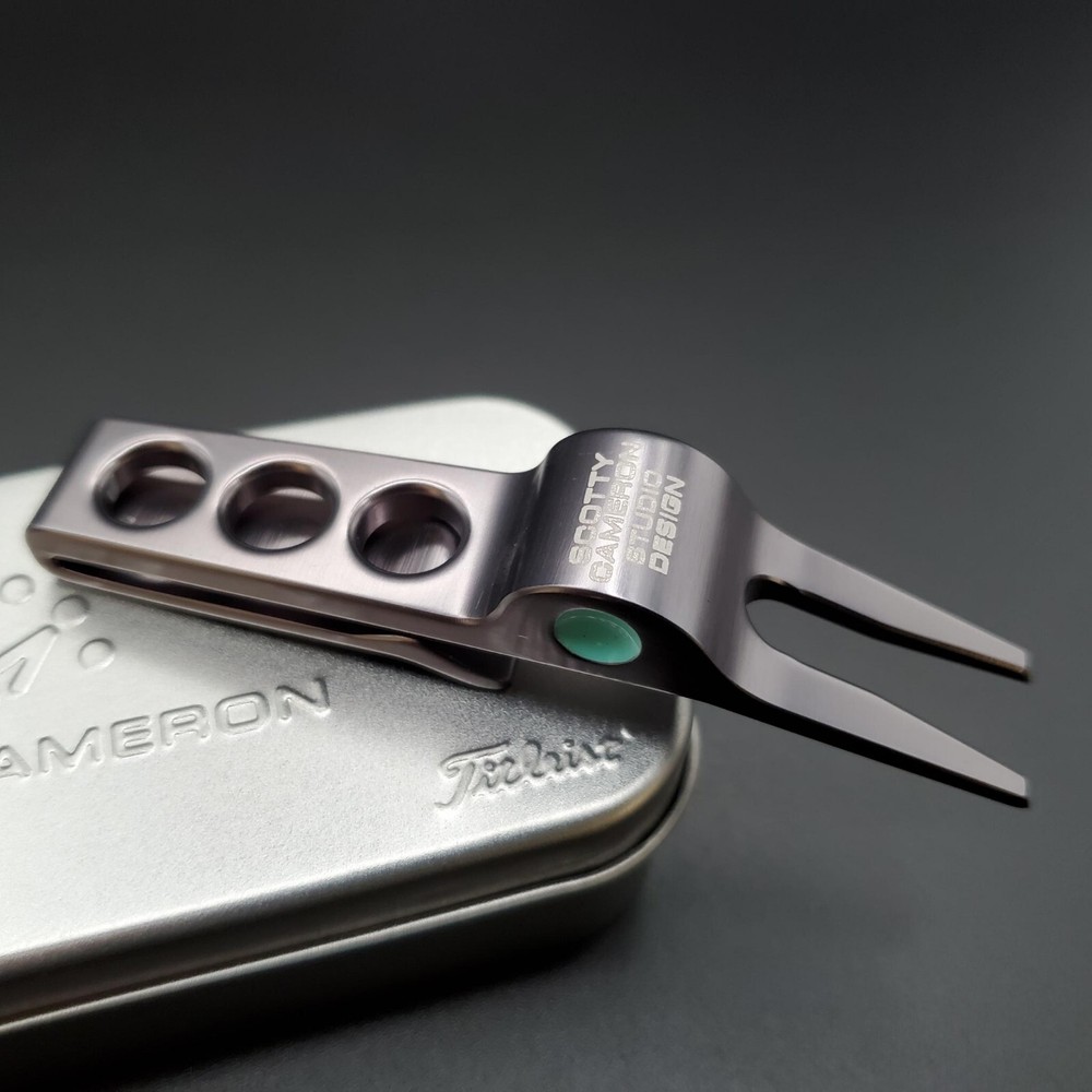 SCOTTY CAMERON TIFF & GRAY PIVOT TOOL