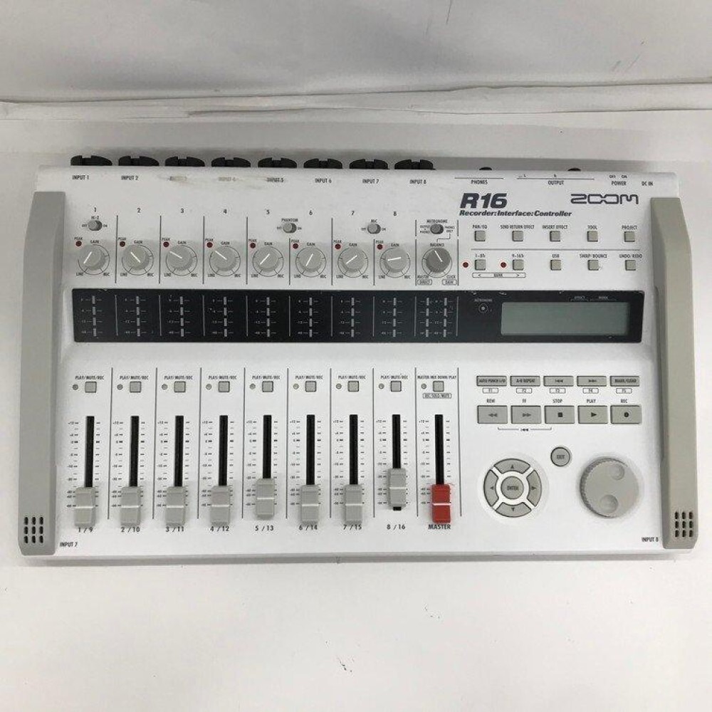 Zoom R16 Portable Multitrack Recorder Controller and Interface Good Condition