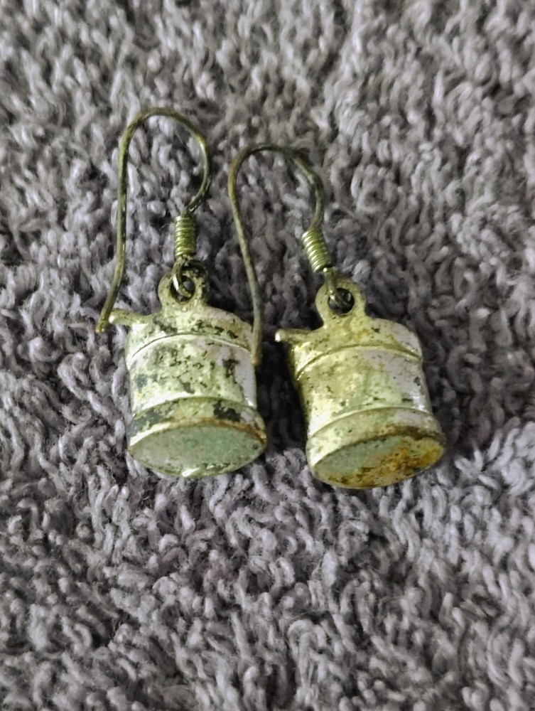 Vintage Enamel Christmas Drum Earrings