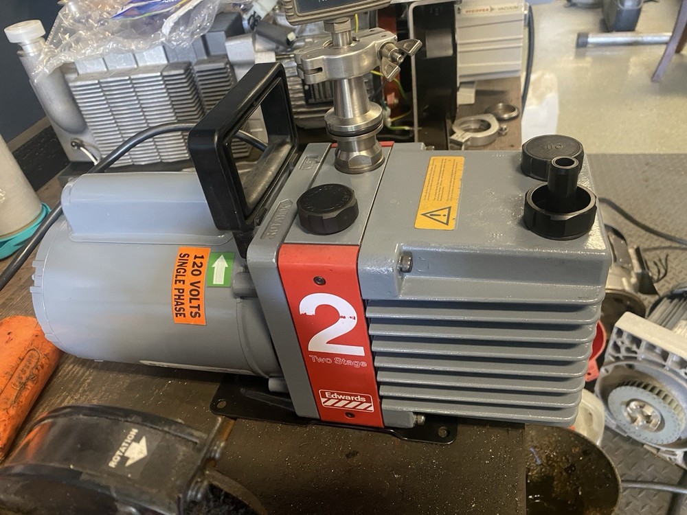 Edwards E2M2 Vacuum Pump