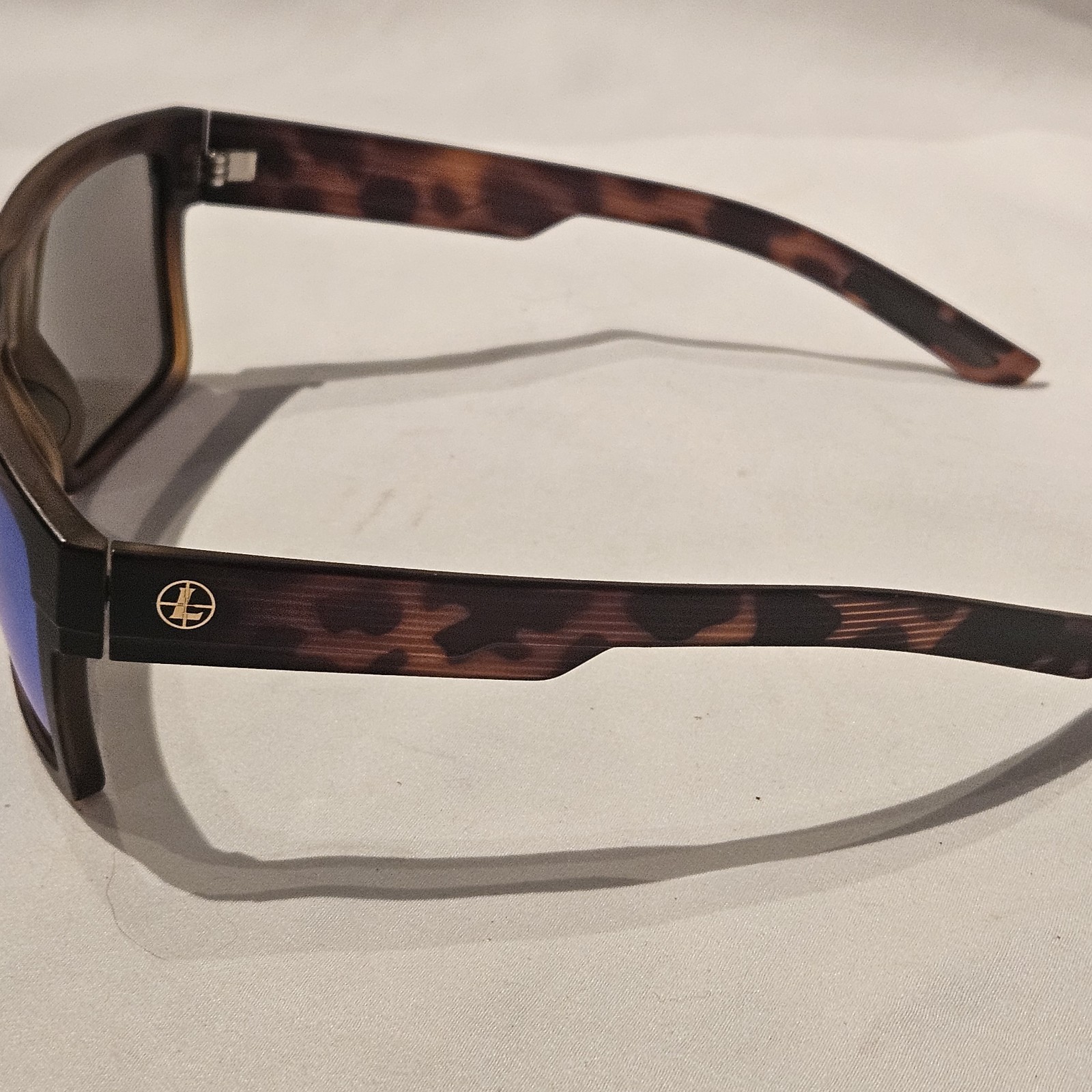 LEUPOLD Becnara Matte Tortoise Frame/Blue Mirror Lens Sunglasses FREE SHIPPING