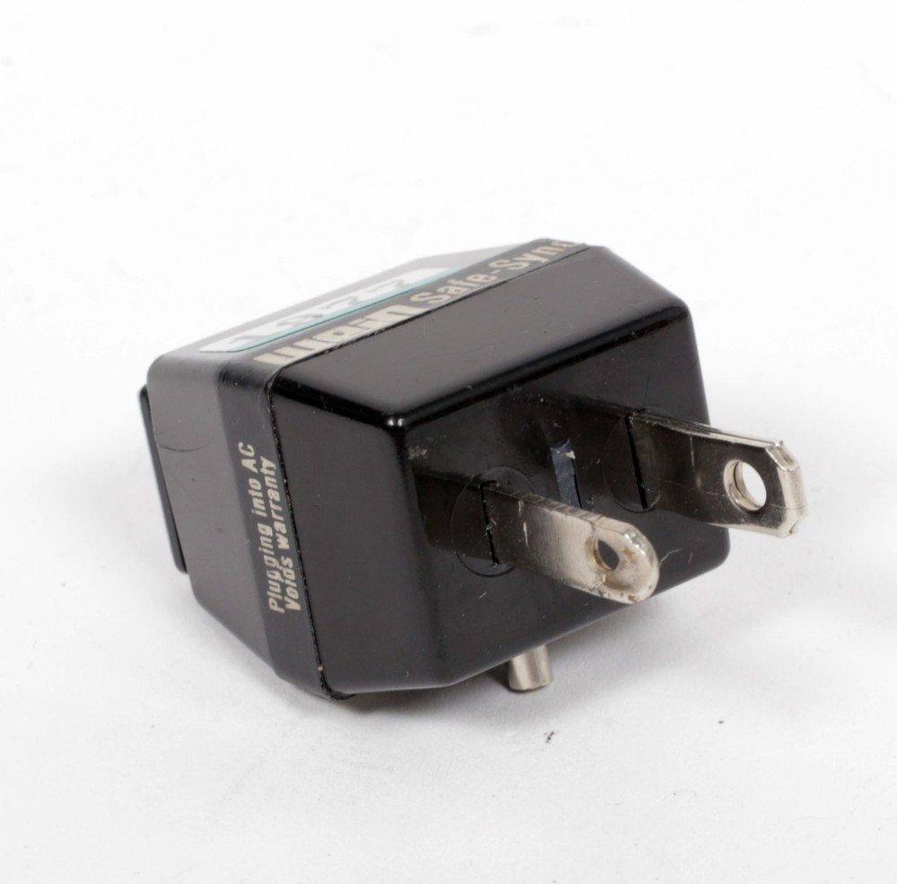 Wein SSH Flash Safe Sync Voltage Regulator AC fiting to PC #1977