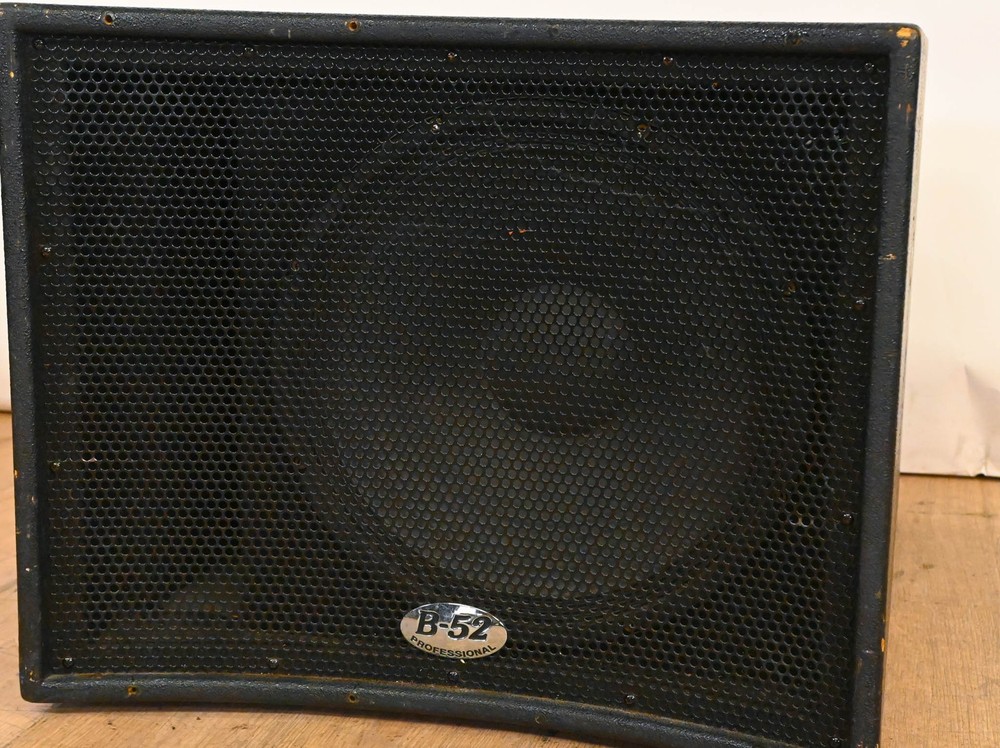 B-52 Matrix 1000 15" Active Subwoofer CG01UTF