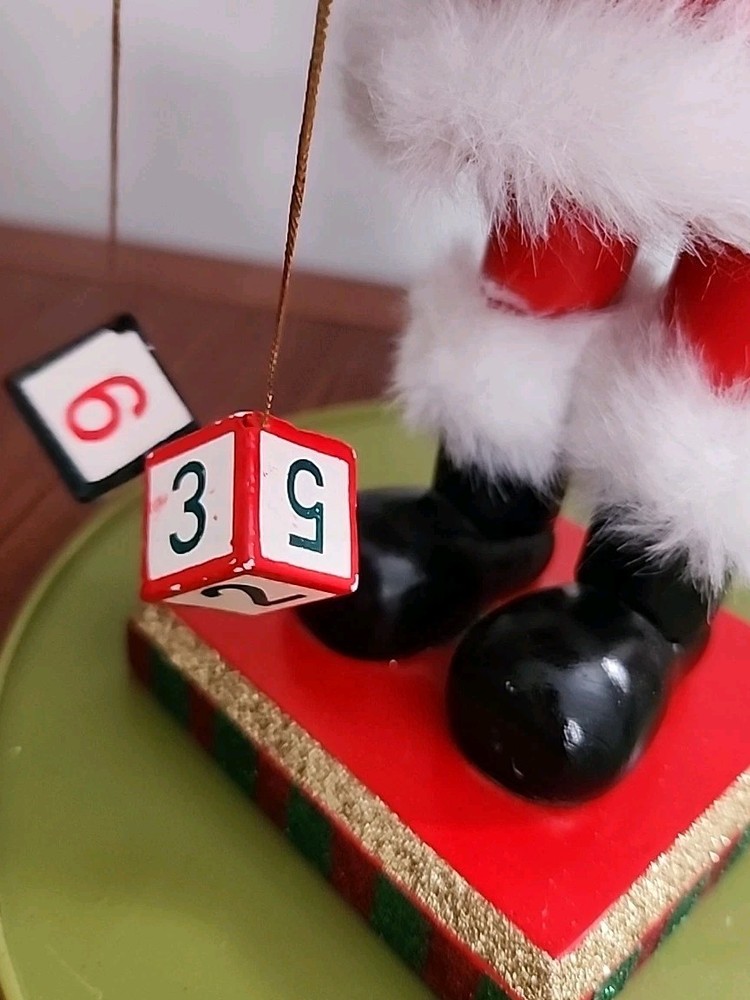 Vintage Countdown To Christmas Santa Nutcracker With Christmas Tree 17" EUC