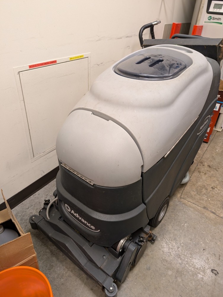 AquaPLUS Carpet Extractor (Non Working)
