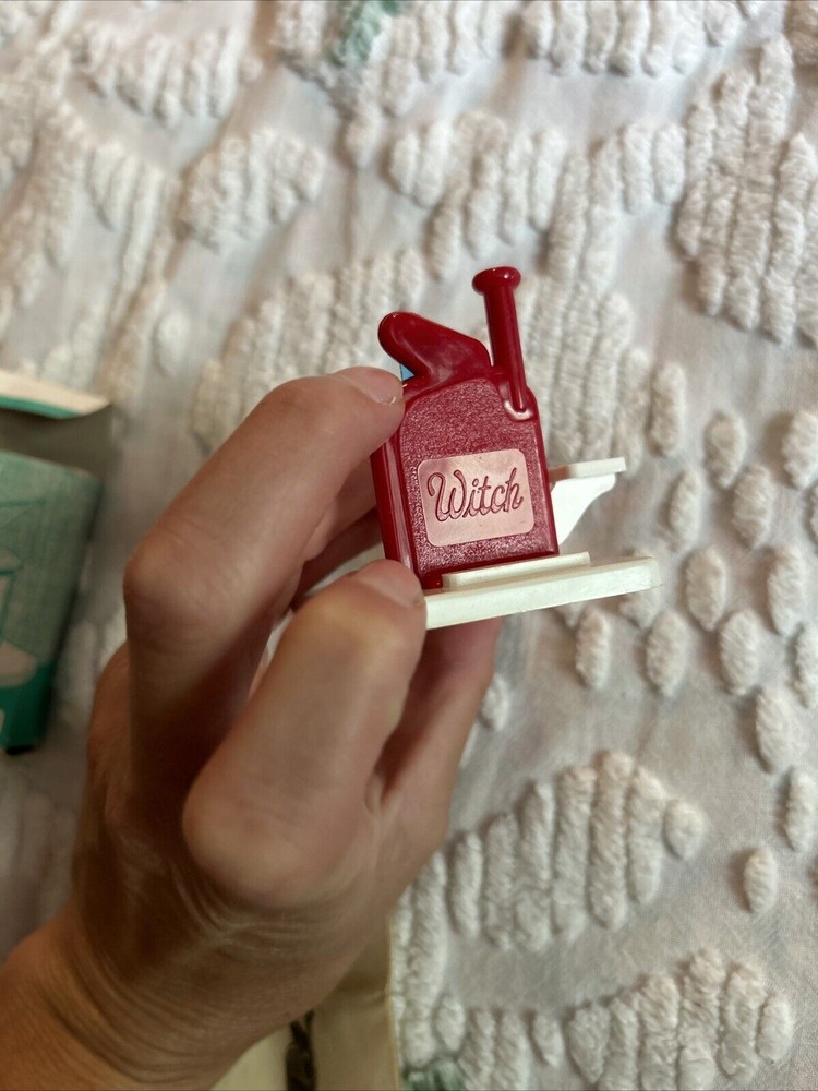 Vintage Witch Automatic Needle Threader with instructions Germany