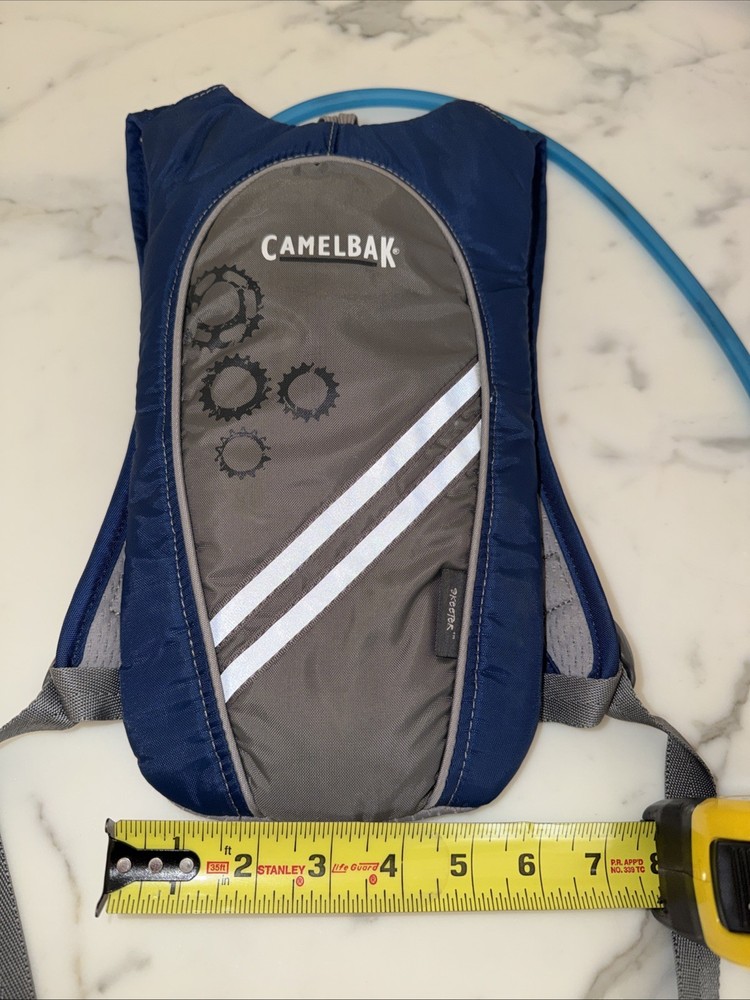 Camelback YOUTH Skeeter Hydration Backpack w/ Bladder (needs bite piece)