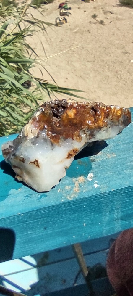 Agate Graveyard Point Specimen Rough Many Possibilities Display Collect