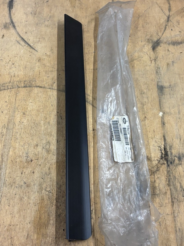 OEM MACK INTERIOR DOOR PULL HANDLE