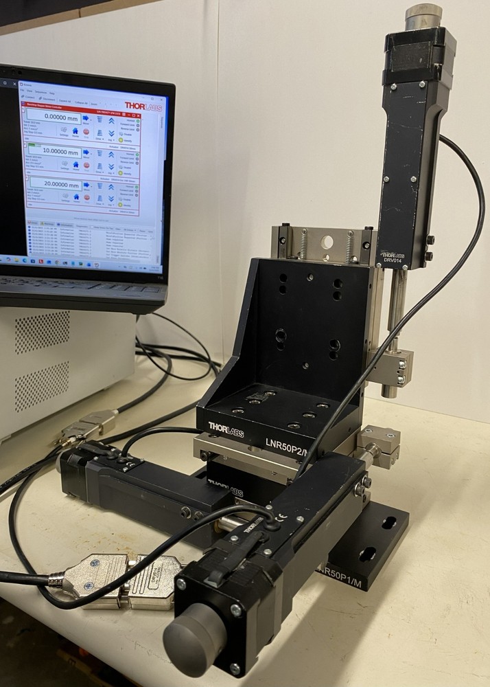 Thorlabs 3-axis system: 3 LNR50/M 50mm, 3 DRV014, BSC103, GUI & Python Control
