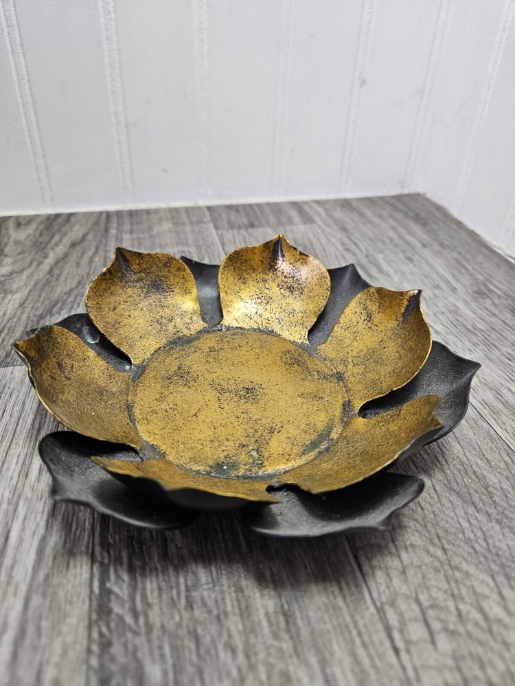 Metal Lotus Pullar Plate