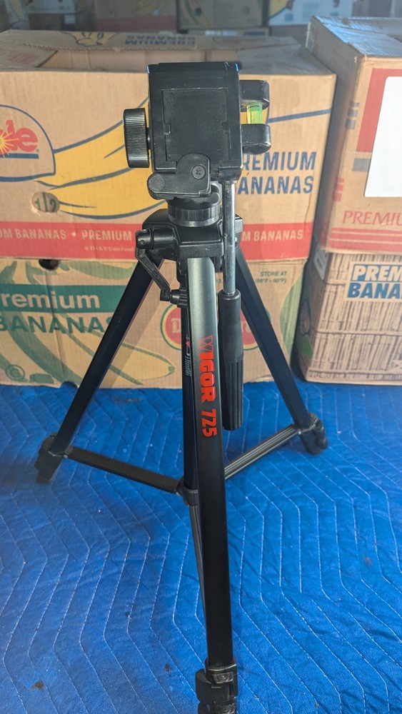 Vigor 725 Fluid Dynamic Tripod 21" - 45" Inch