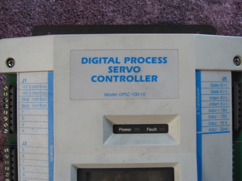 Vickers Digital Process Servo Controller model DPSC-100-10, Temposonic