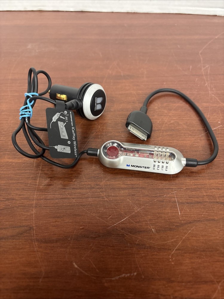Monster iCarPlay Wireless FM Transmitter iPod 30 Pin