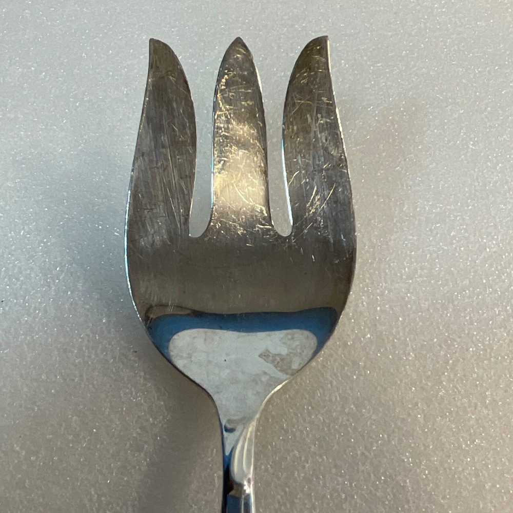 International Deep Silver Silverplate Serving Fork 8.75” KitchenGnu