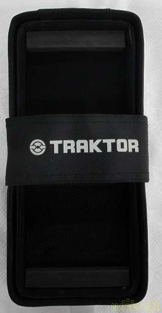 Native Instruments Traktor Kontrol X1 Hardware DJ Controller USB MIDI