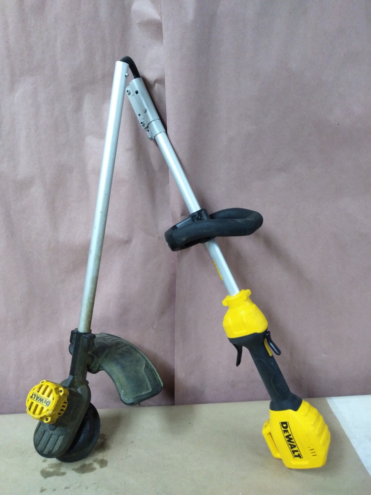DeWalt DCST925B 20V MAX 13 in Cordless String Trimmer Tool Only #945