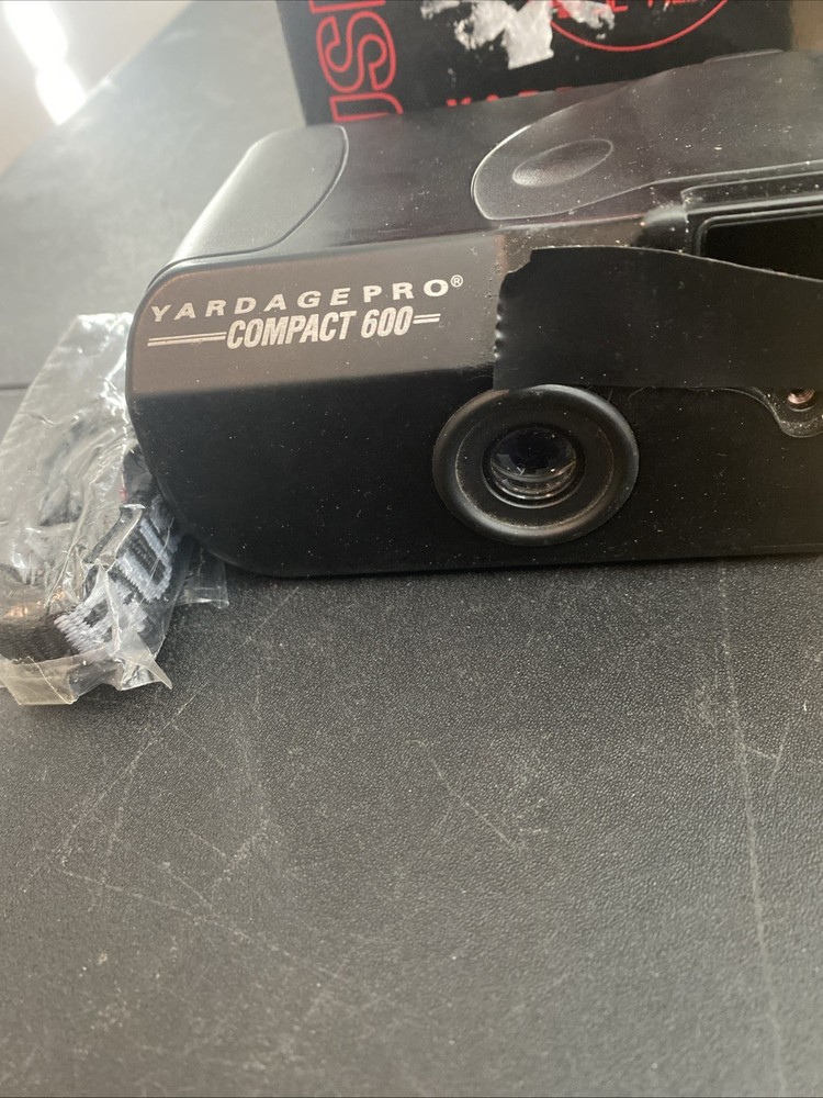 Bushnell Yardage Pro Compact 600 Laser Rangefinder Batt Cover Missing Read