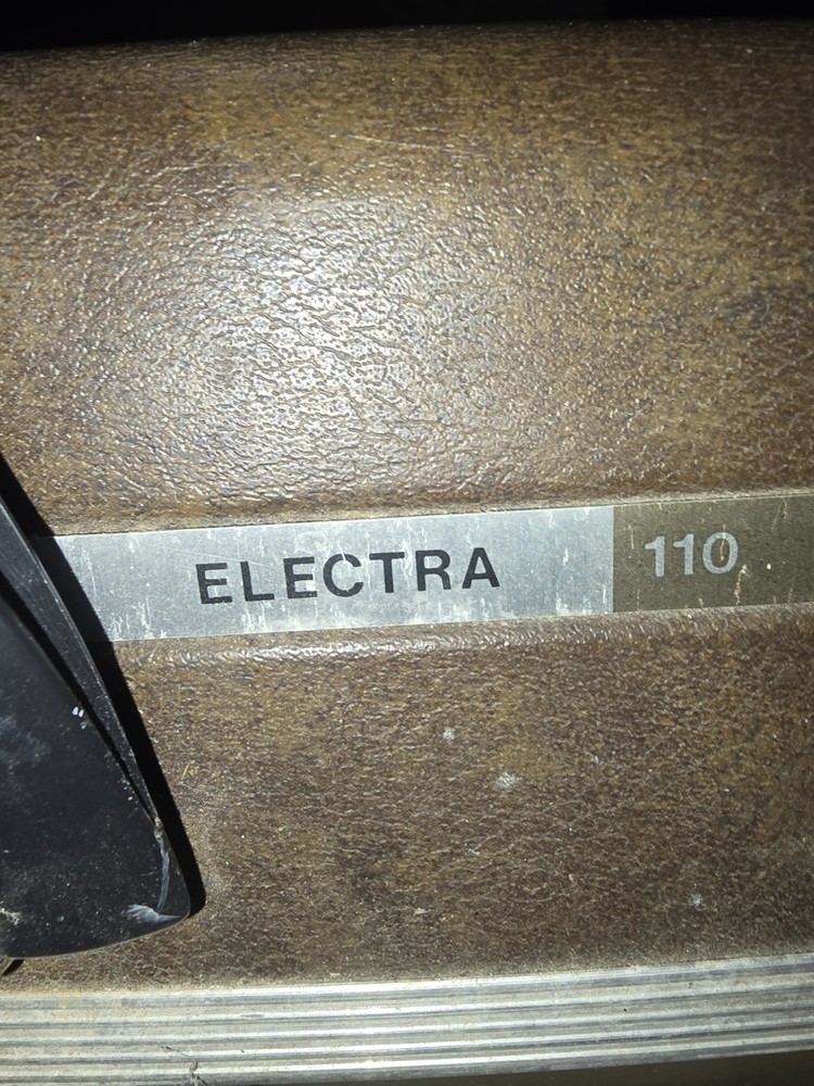 Smith Corona Electra 110 Electric Portable Typewriter With Case