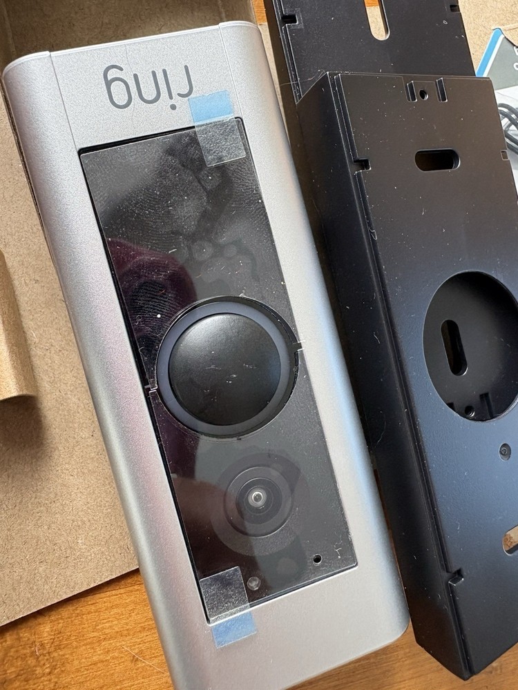 Ring Doorbell Pro B08M125RNW - Silver