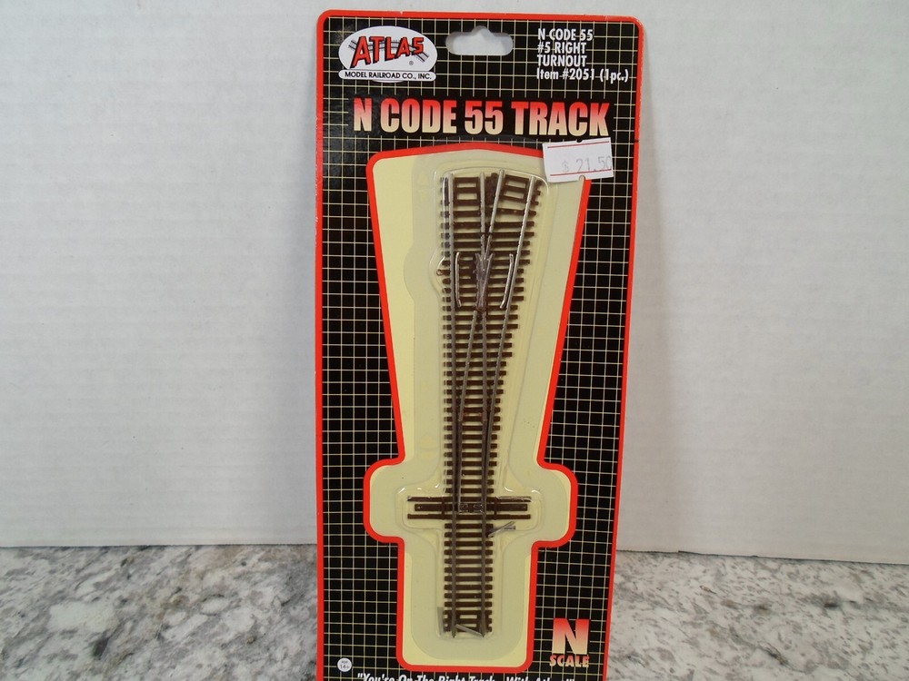 Atlas N-Code 55 Track #5 RIGHT turnout ITEM#2051 (1pc.)