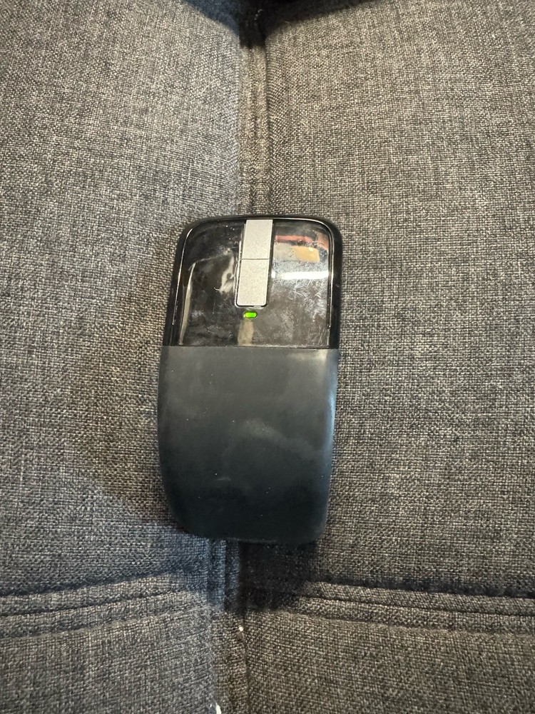 MICROSOFT Arc Touch [1428] Bluetooth Wireless Mouse [NO Dongle]