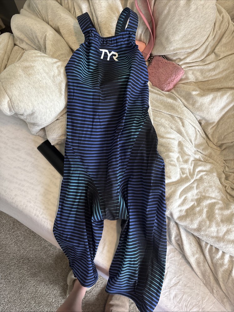 Tyr Avictor Size 28 Open Back Tech Suit