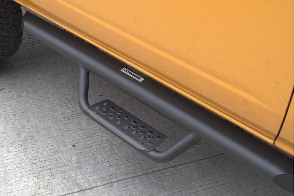 Go Rhino Dominator D2 SideSteps