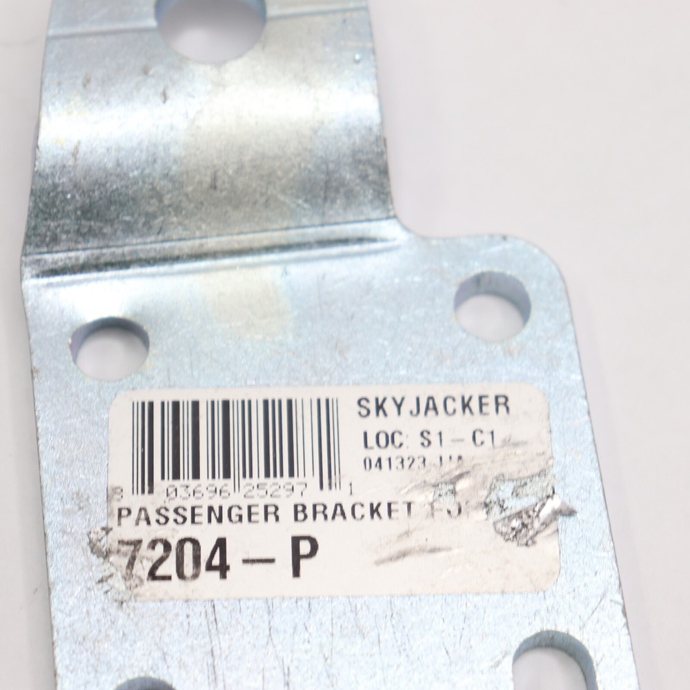 Skyjacker Passenger Bracket Steel 7204-P