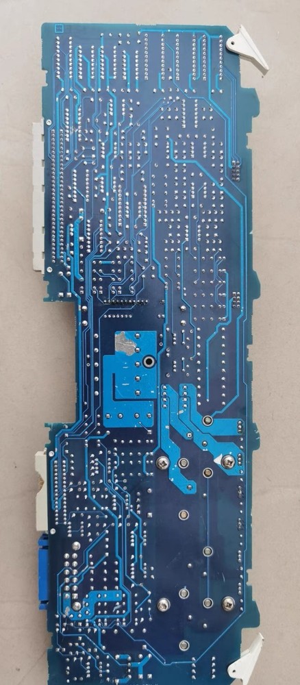 Fluke 5500A-A7/UPS or FedEX/im